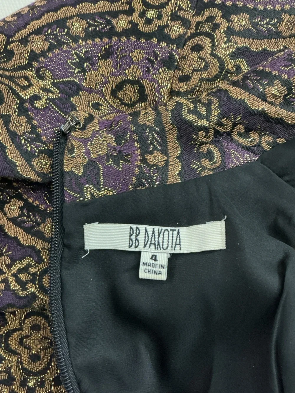 BB Dakota Brocade Fit & Flare Dress Size 4 Purple Gold Sleeveless Party A Line - Picture 6 of 9